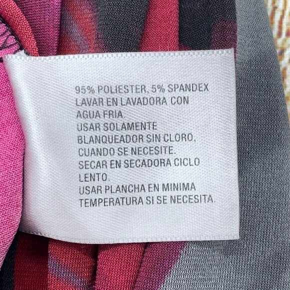 🎉Worthington Stretch Red, Maroon & Black Top - Picture 6 of 6